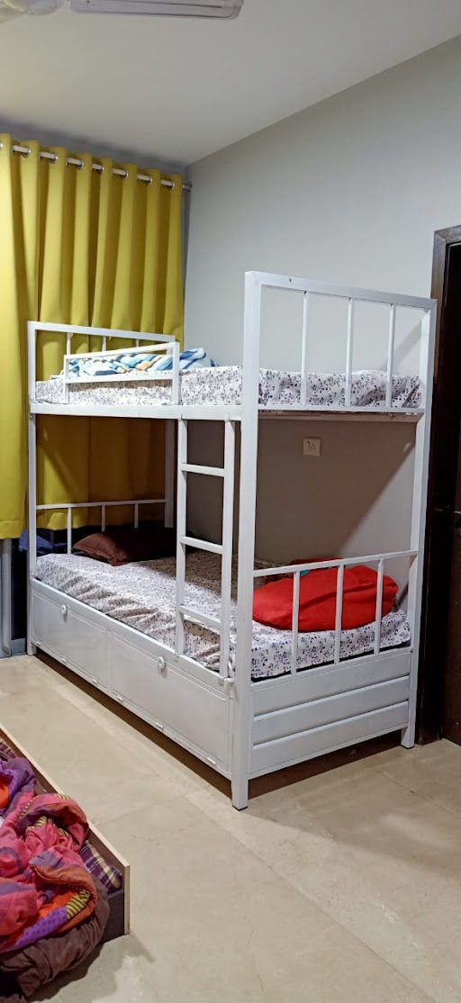 Comfortable Shared Room Setup